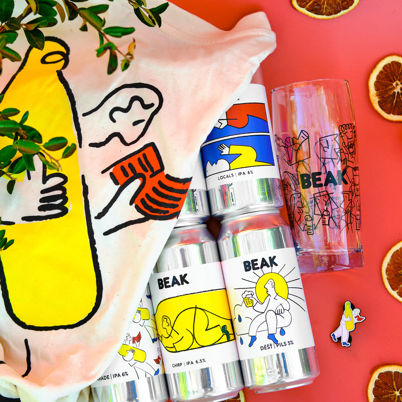 Mystery Showcase 6 Pack, Willi Becher Glass, Pin Badge + Beak Man Tee