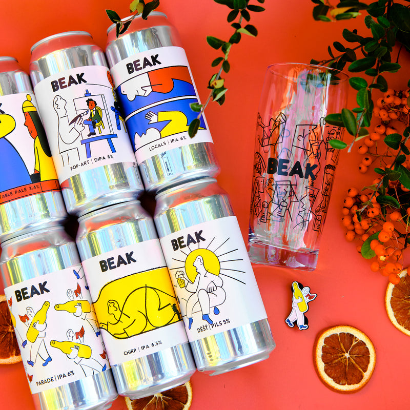 Mystery Showcase 6 Pack, Willi Becher Glass + Pin Badge